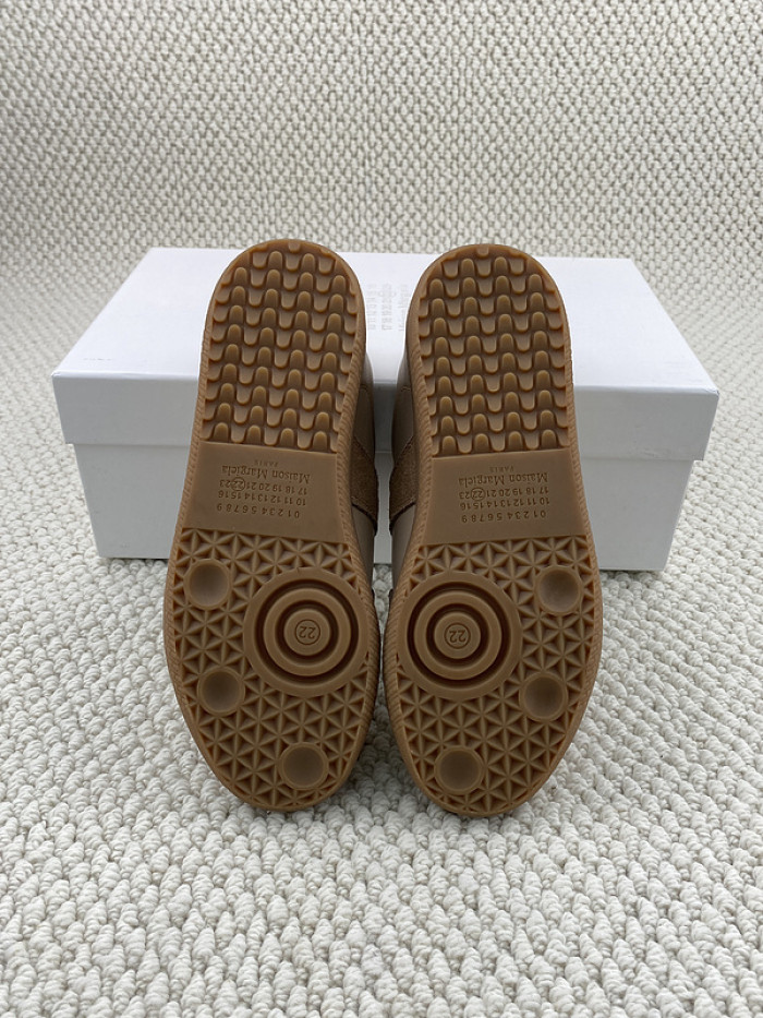 MAISON MARGIELA CALFSKIN S57WS0242