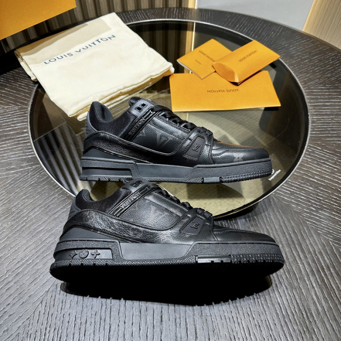 LV snekaers L0000607