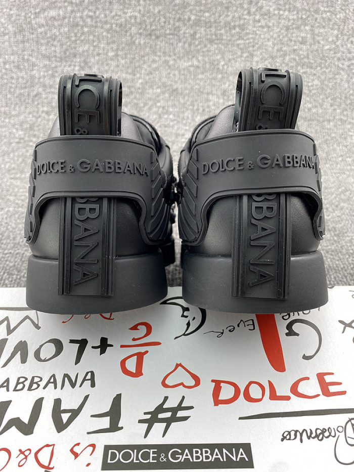 DG Sneaker DG49