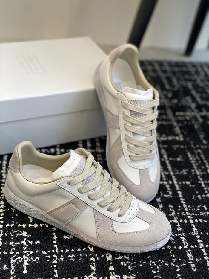 MAISON MARGIELA CALFSKIN S57WS0258