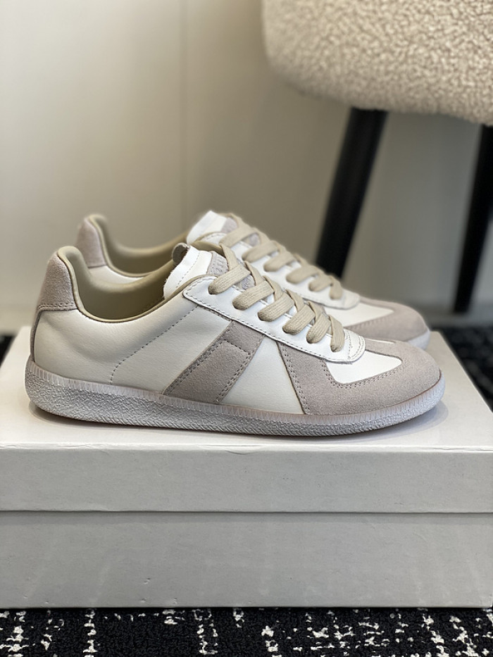 MAISON MARGIELA CALFSKIN S57WS0259