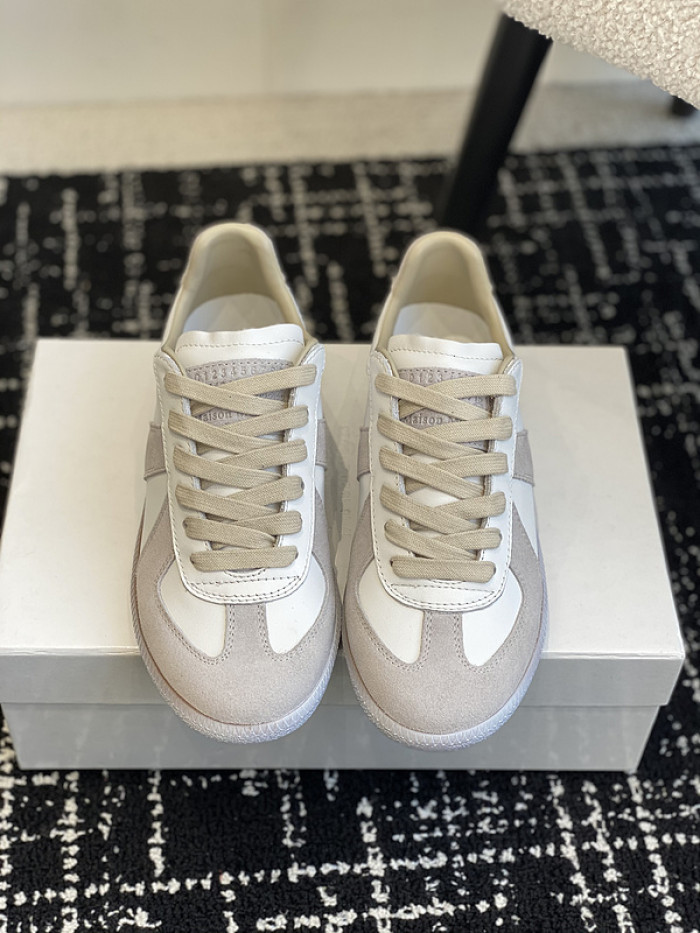 MAISON MARGIELA CALFSKIN S57WS0258