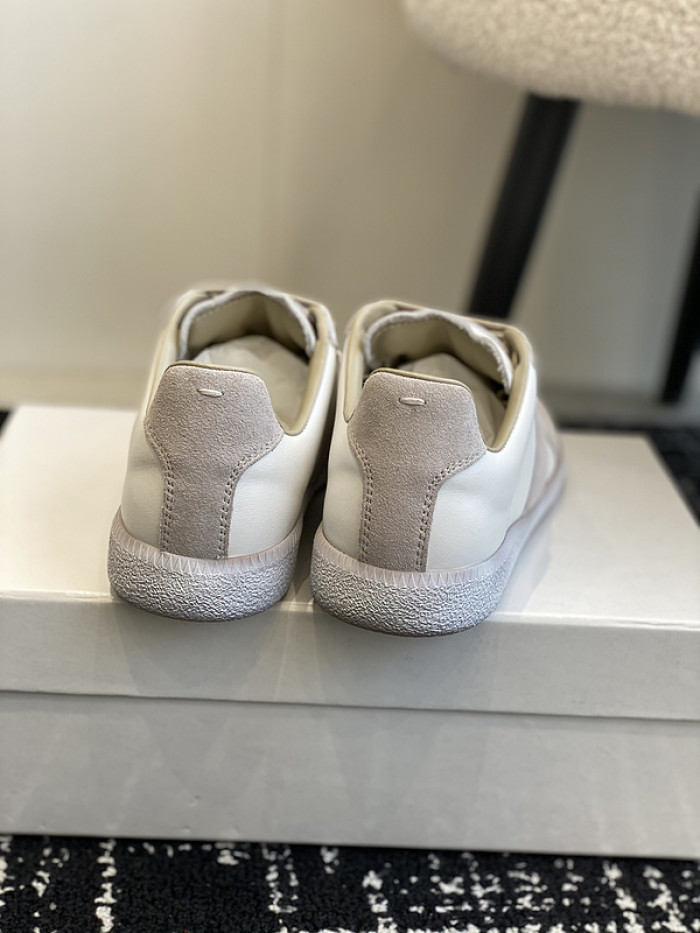 MAISON MARGIELA CALFSKIN S57WS0258