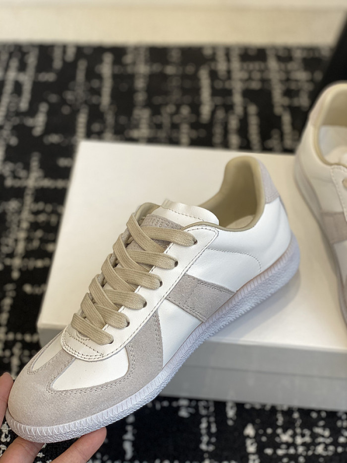 MAISON MARGIELA CALFSKIN S57WS0258