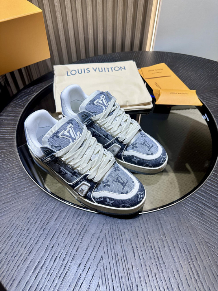 LV snekaers L0000416