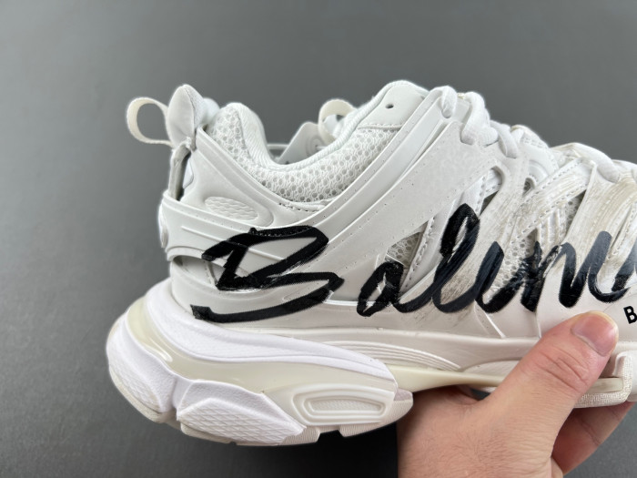 Balenciaga track WTRHW. 9010