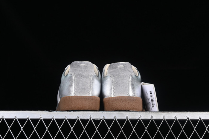 MAISON MARGIELA CALFSKIN SILVER S58WS0105