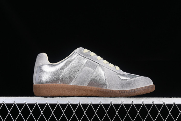 MAISON MARGIELA CALFSKIN SILVER S58WS0105