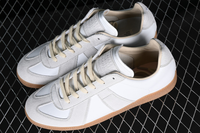MAISON MARGIELA CALFSKIN S57WS0236