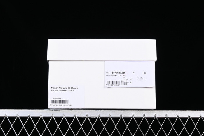 MAISON MARGIELA CALFSKIN S57WS0236