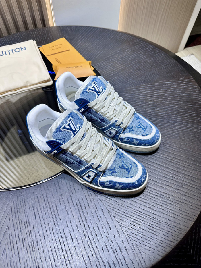 LV snekaers L0000415