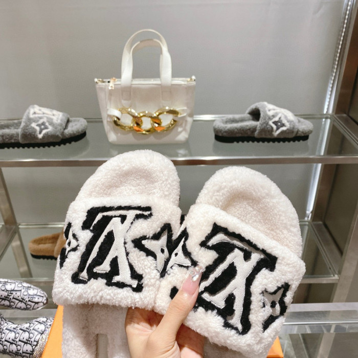L&V sandal 108
