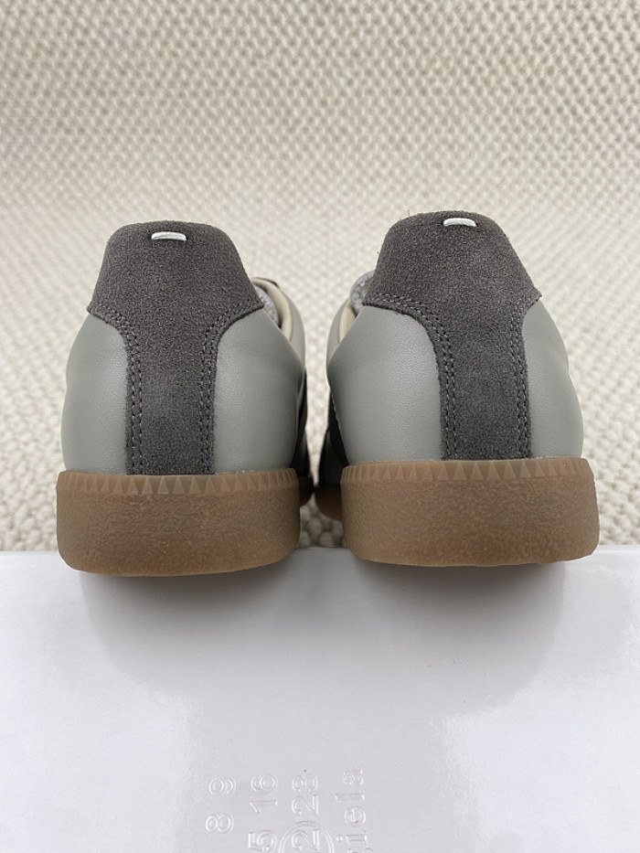 MAISON MARGIELA CALFSKIN S57WS0238