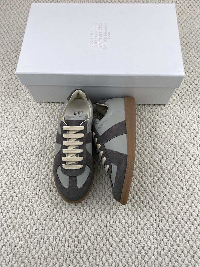 MAISON MARGIELA CALFSKIN S57WS0238