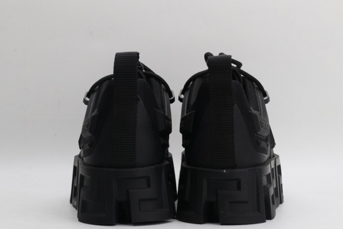 VERSACE SNEAKERS V022
