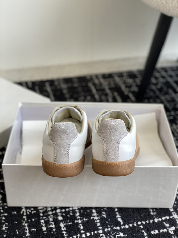 MAISON MARGIELA CALFSKIN S57WS0282