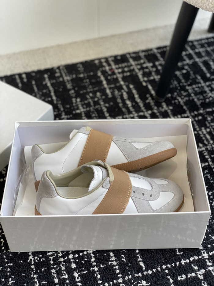 MAISON MARGIELA CALFSKIN S57WS0282