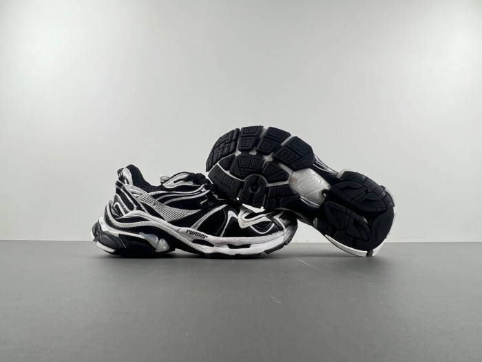Balenciaga Runner sneaker W3RXP-0213