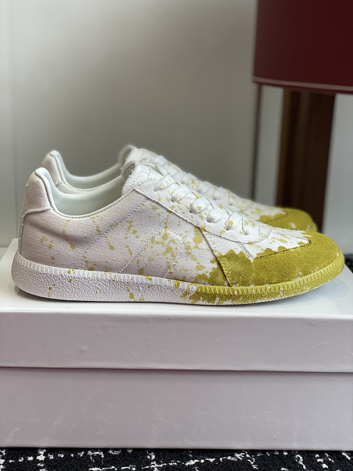 MAISON MARGIELA CALFSKIN S57WS0336
