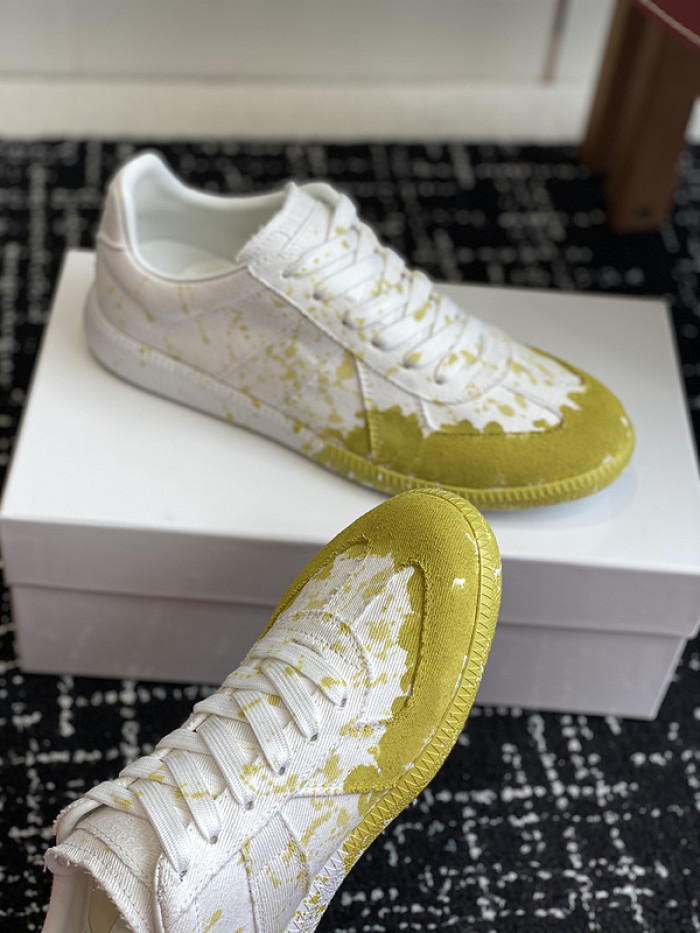 MAISON MARGIELA CALFSKIN S57WS0336