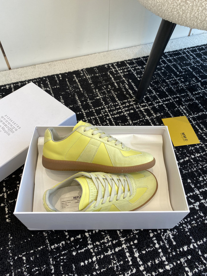 MAISON MARGIELA CALFSKIN S57WS0292