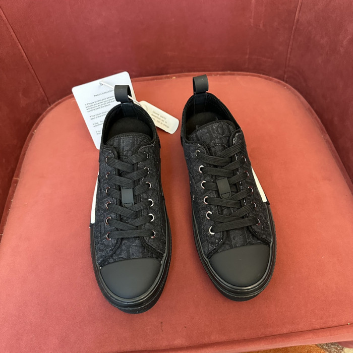 B23 OBLIQUE LOW Top SNEAKERS T00480H106