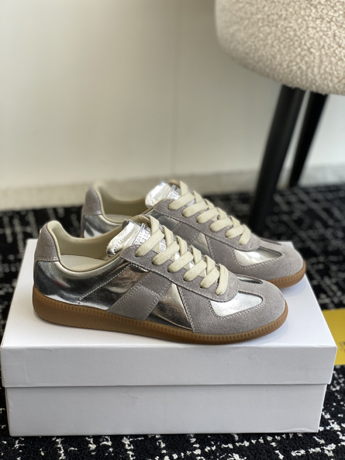 MAISON MARGIELA CALFSKIN S57WS0287