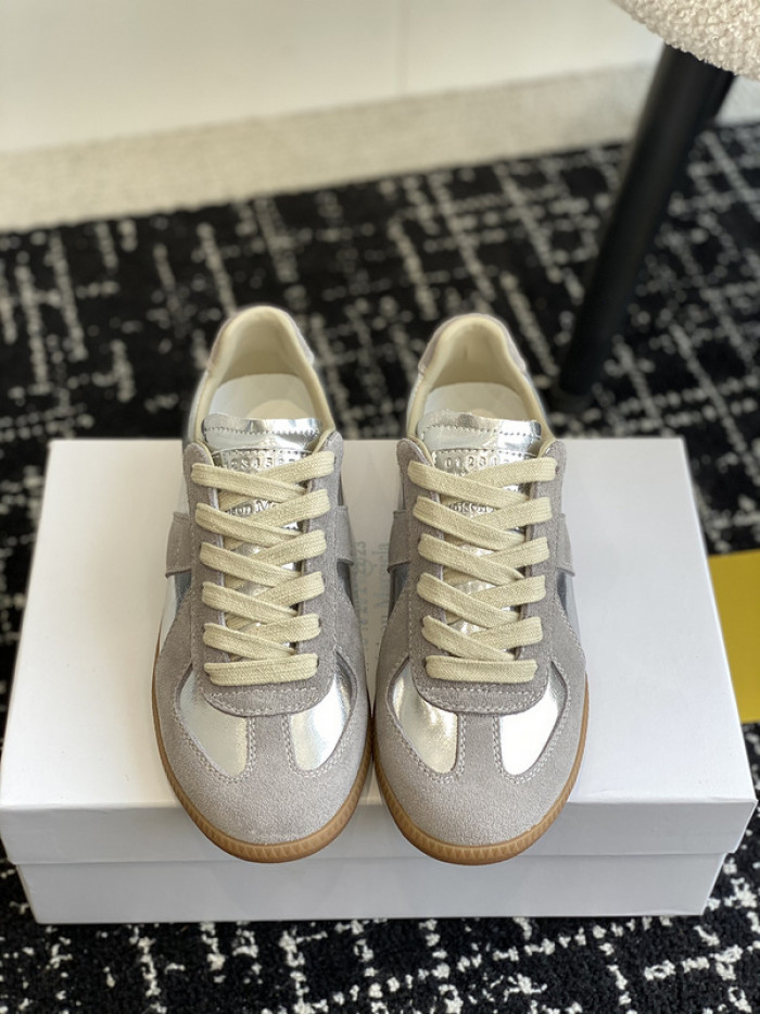 MAISON MARGIELA CALFSKIN S57WS0287