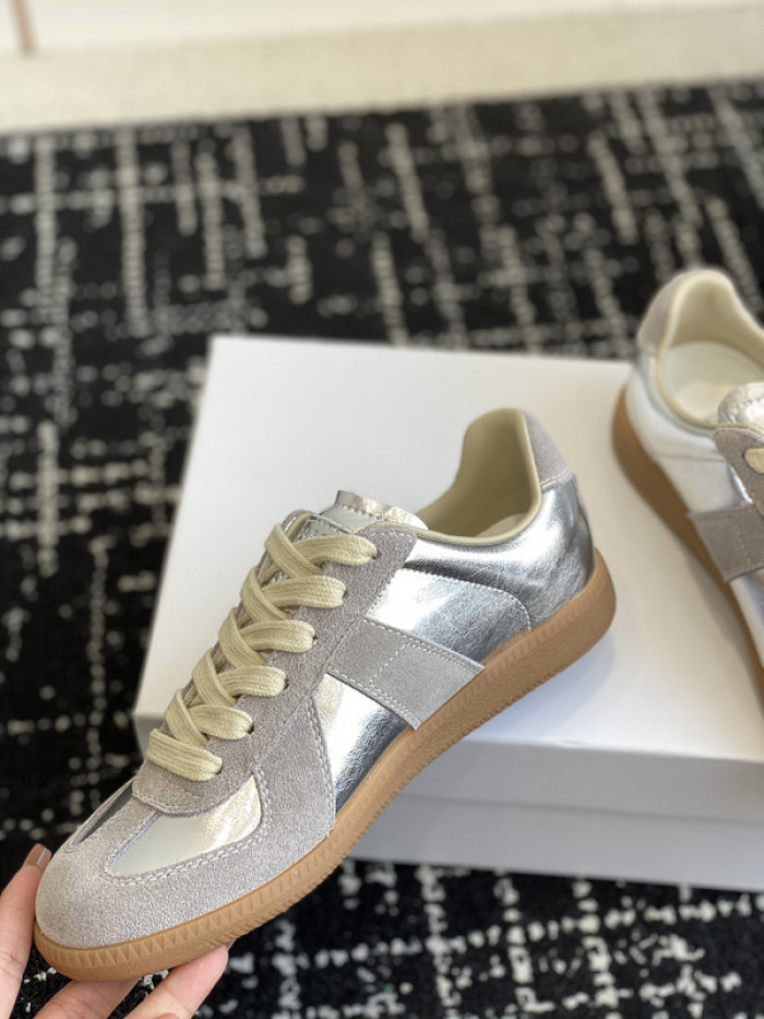 MAISON MARGIELA CALFSKIN S57WS0287