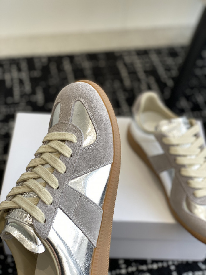 MAISON MARGIELA CALFSKIN S57WS0287