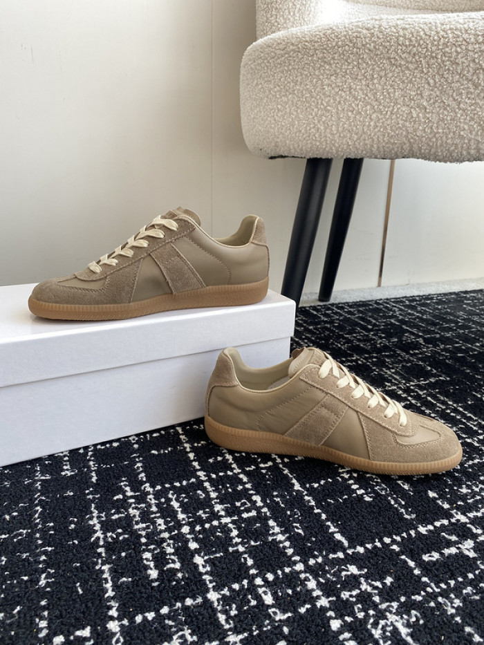 MAISON MARGIELA CALFSKIN S57WS0269