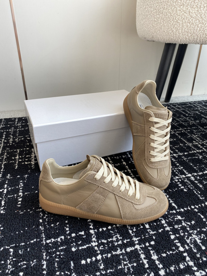 MAISON MARGIELA CALFSKIN S57WS0269