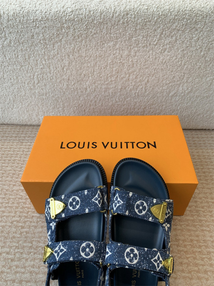 L&V sandal 205