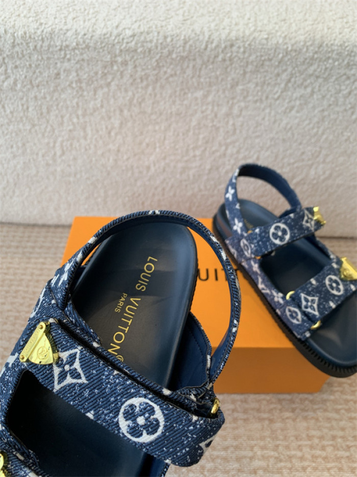 L&V sandal 205