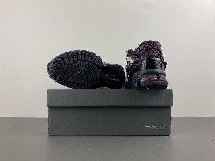 New Balance 1906A Black Pink U1906AD