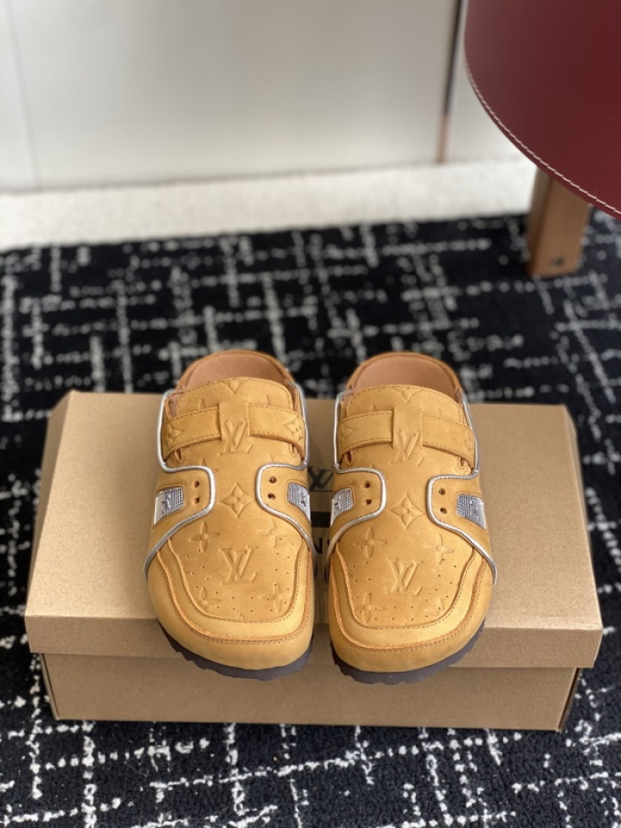 B1RKENSTOCK Sandals BK10
