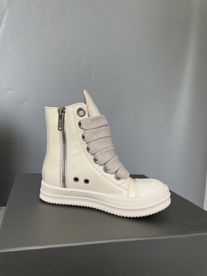 Rick Owe* R0000339