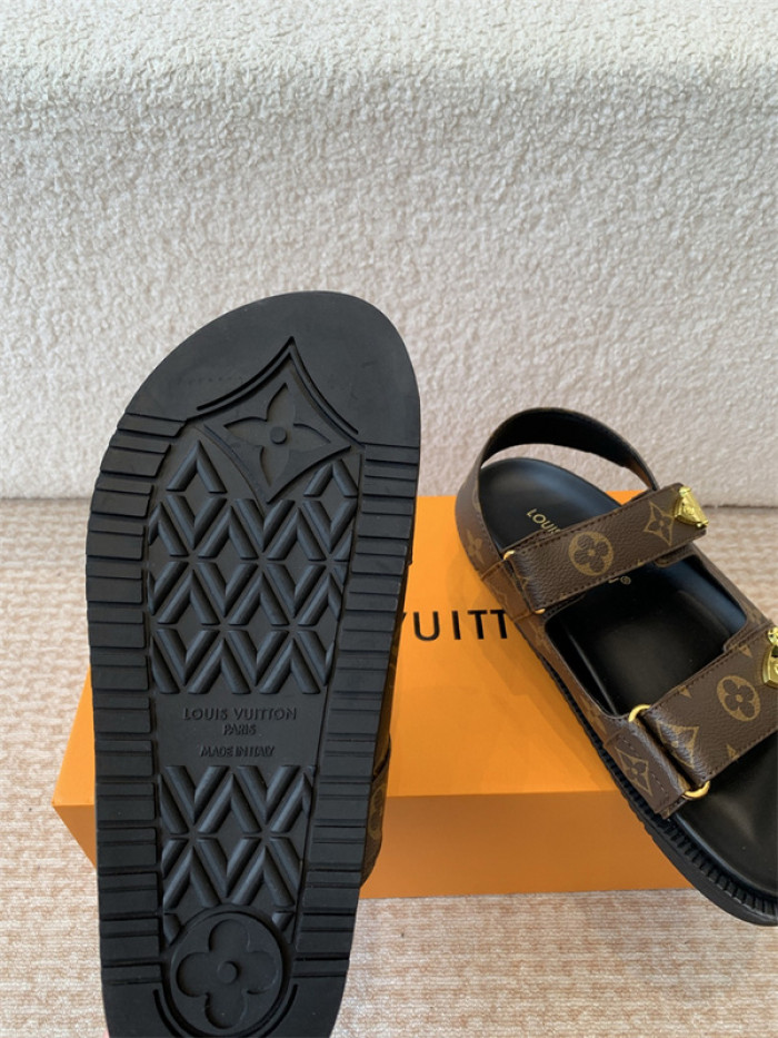 L&V sandal 207