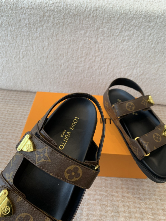 L&V sandal 207