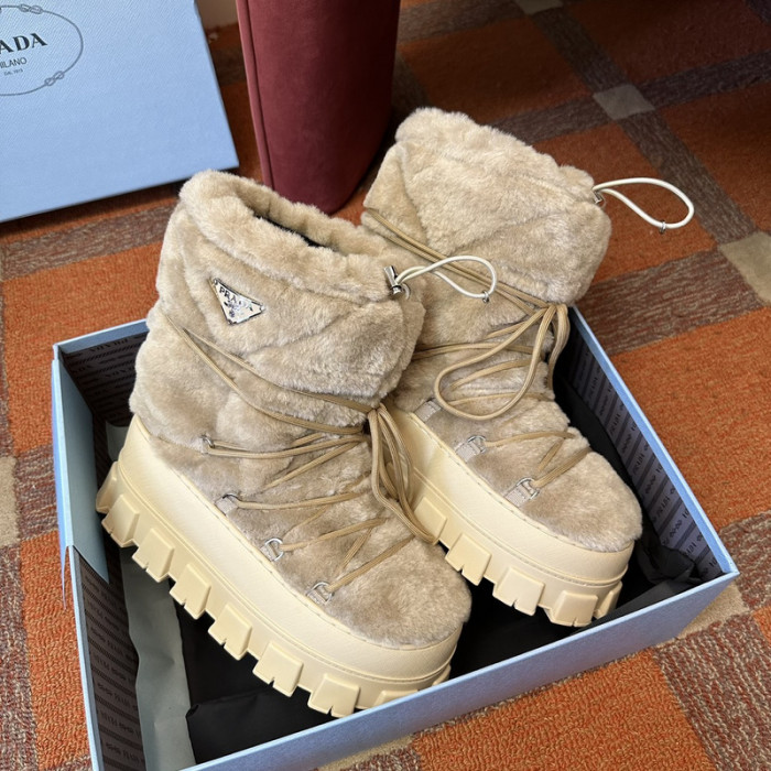 PRAD* boots P135