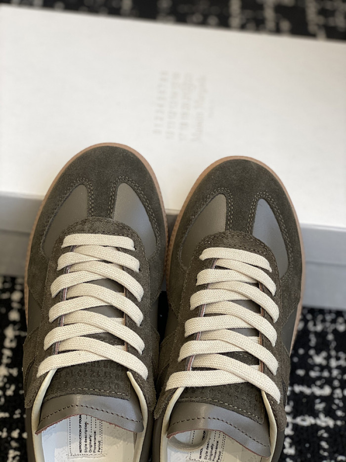 MAISON MARGIELA CALFSKIN S57WS0267