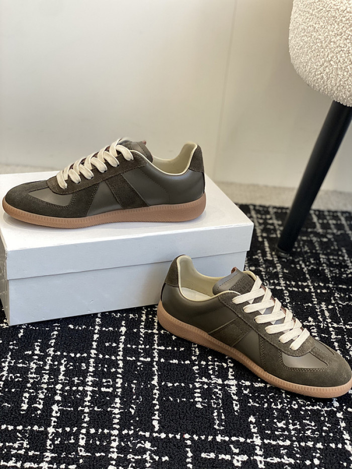 MAISON MARGIELA CALFSKIN S57WS0267