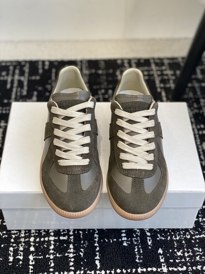 MAISON MARGIELA CALFSKIN S57WS0267