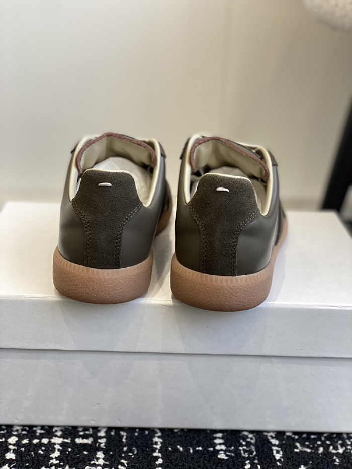 MAISON MARGIELA CALFSKIN S57WS0267