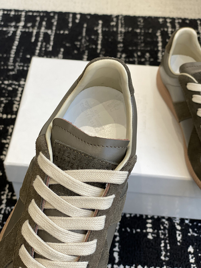 MAISON MARGIELA CALFSKIN S57WS0267