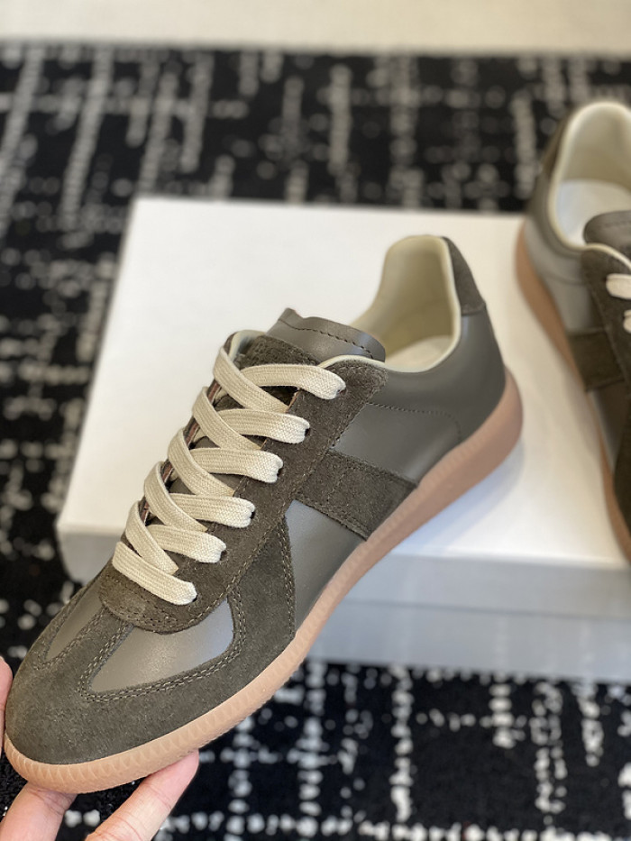 MAISON MARGIELA CALFSKIN S57WS0267