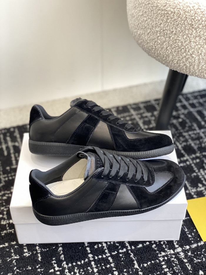 MAISON MARGIELA CALFSKIN S57WS0288