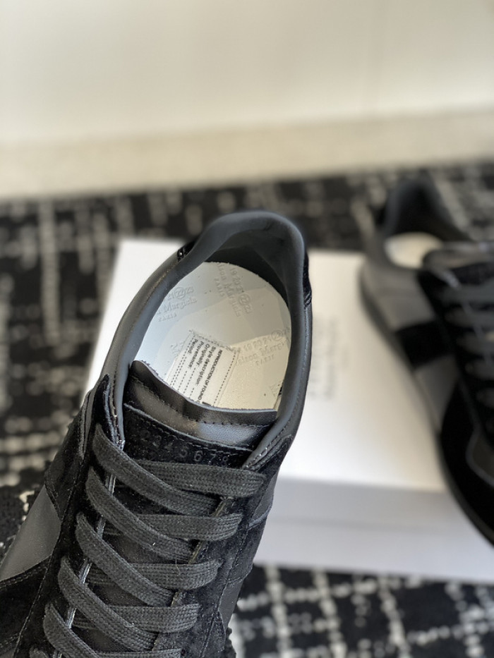 MAISON MARGIELA CALFSKIN S57WS0288