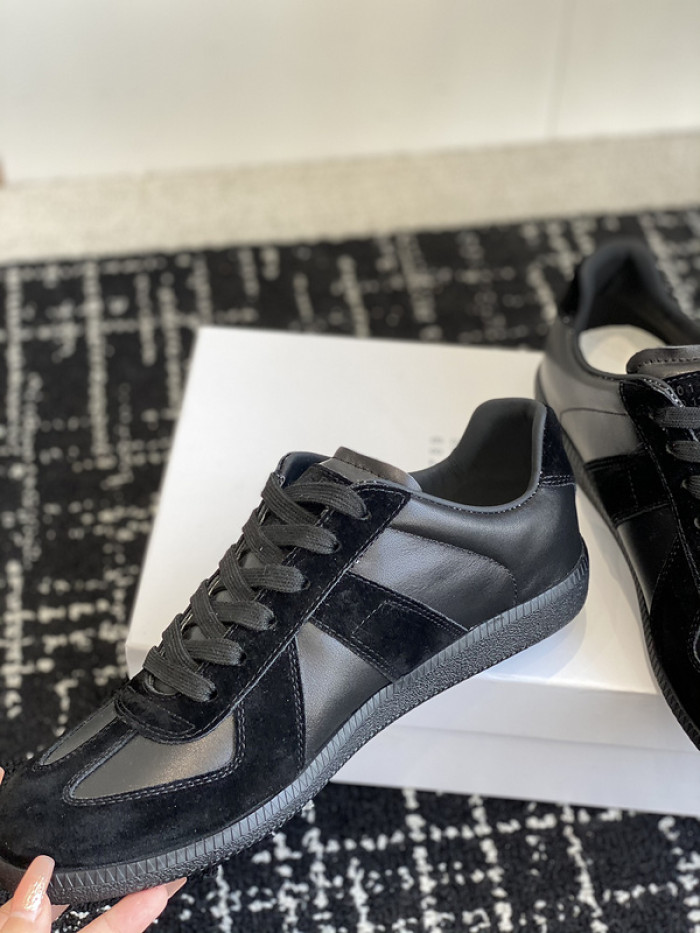 MAISON MARGIELA CALFSKIN S57WS0288