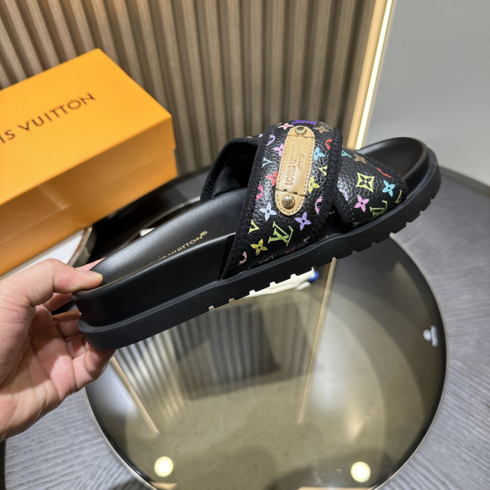 L&V sandal 158